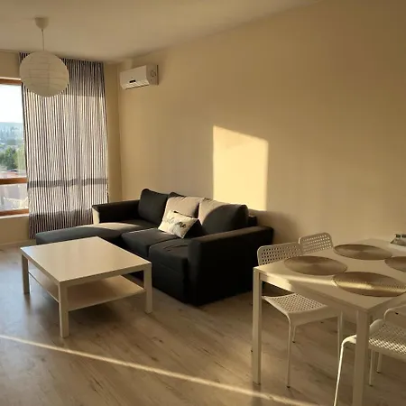 Near The Sea Apartment Varna